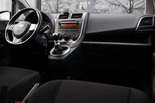 Occasion Subaru Trezia 99 PK (72 kW) 2011 Zwart Hatchback