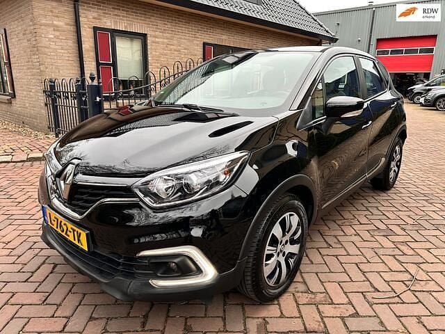 Zwart (metallic) Gebruikt 2017 Renault Captur Intens SUV | € 10.450 (Goede deal) - Afbeelding 1/4
