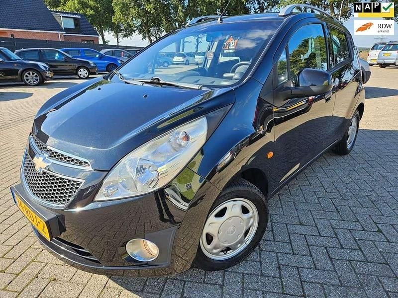 Zwart Gebruikt 2011 Chevrolet Spark LS Hatchback | € 2.850 (Eerlijke prijs) - Afbeelding 1/4