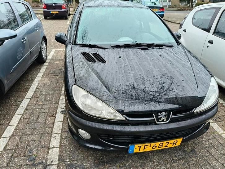 Occasion Peugeot 206 74 PK (54 kW) 2008