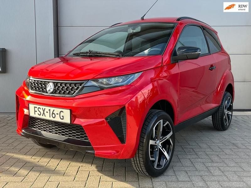 Hatchback Gebruikt 2024 Aixam Crossover Premium Hatchback | € 16.950 (Eerlijke prijs) - Afbeelding 1/4