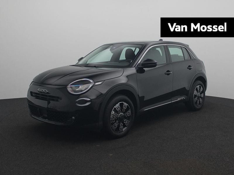 Zwart Nieuw 2025 Fiat 600 Urban SUV | € 28.900 (Goede deal) - Afbeelding 1/4