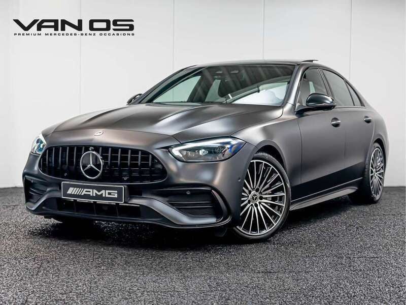 Grijs Gebruikt 2023 Mercedes C200 AMG line Sedan | € 69.995 - Afbeelding 1/4