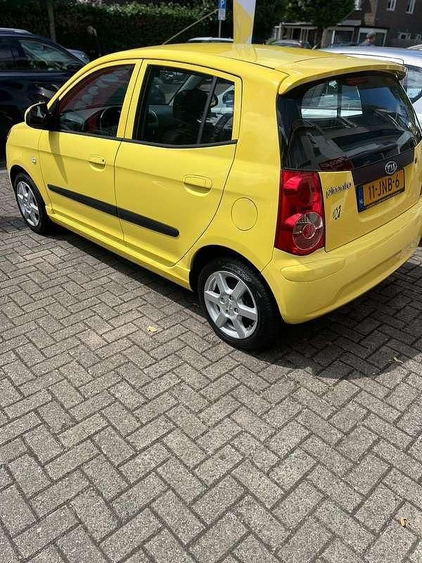 Geel Gebruikt 2009 Kia Picanto Hatchback | € 2.250 (Goede deal) - Afbeelding 1/4