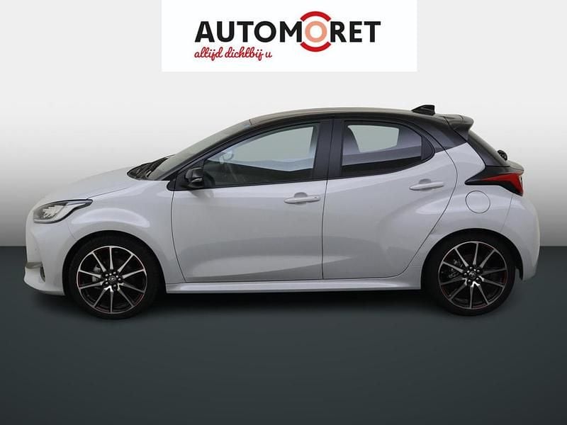 Hatchback Nieuw 2025 Toyota Yaris Hybrid Sport Hatchback | € 29.950 (Super prijs) - Afbeelding 1/4