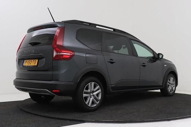 Occasion Dacia Jogger Comfort 110 PK (80 kW) 2022 Grijs (metallic) MPV