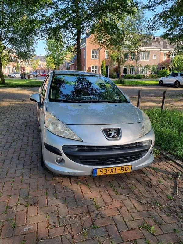Grijs Gebruikt 2007 Peugeot 207 Hatchback | € 1.000 (Goede deal) - Afbeelding 1/4