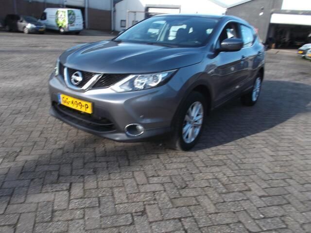 Grijs Gebruikt 2015 Nissan Qashqai Acenta SUV | € 9.950 (Eerlijke prijs) - Afbeelding 1/4
