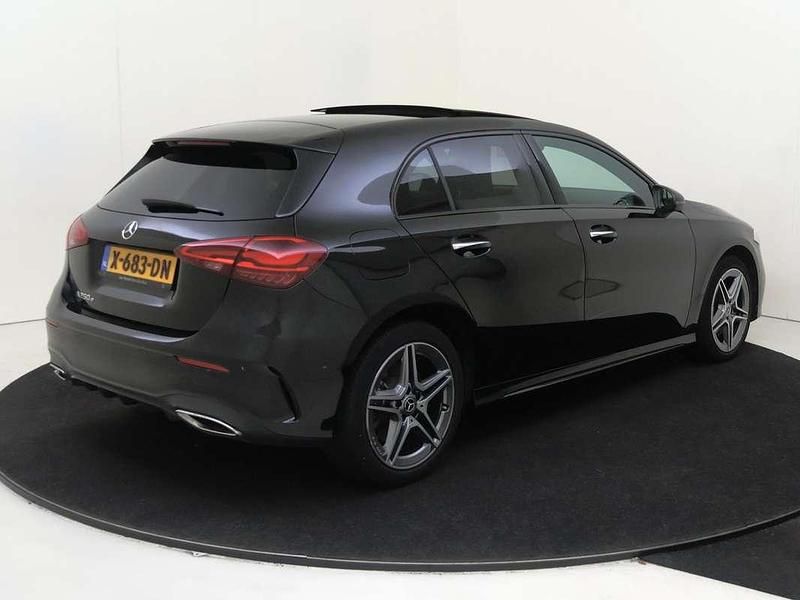 Occasion Mercedes A250 AMG line 218 PK (160 kW) 2023 Zwart Hatchback