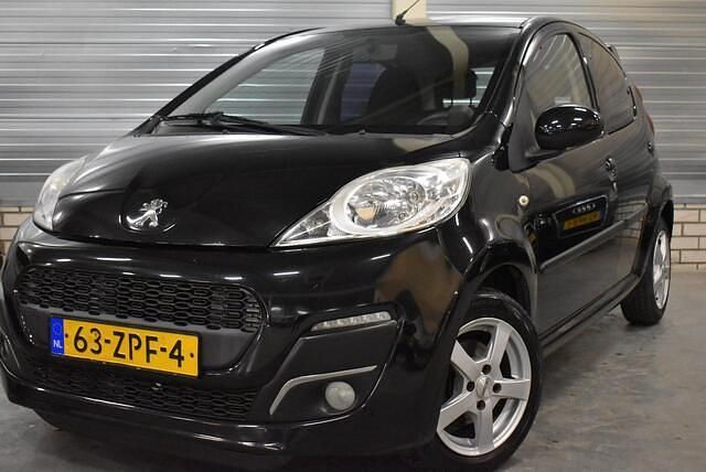 Occasion Peugeot 107 Active 68 PK (50 kW) 2013 Zwart Hatchback