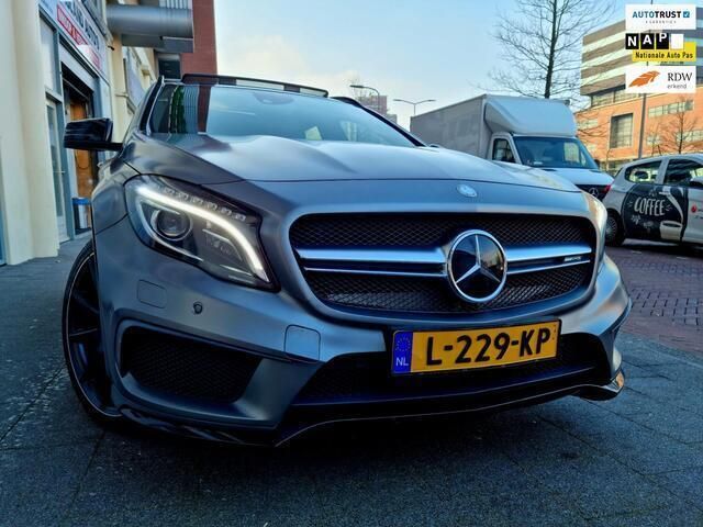 Grijs Gebruikt 2015 Mercedes GLA45 AMG AMG SUV | € 24.995 (Eerlijke prijs) - Afbeelding 1/4