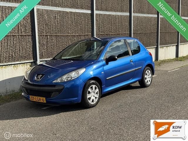Blauw Gebruikt 2010 Peugeot 206+ Hatchback | € 1.750 (Goede deal) - Afbeelding 1/4