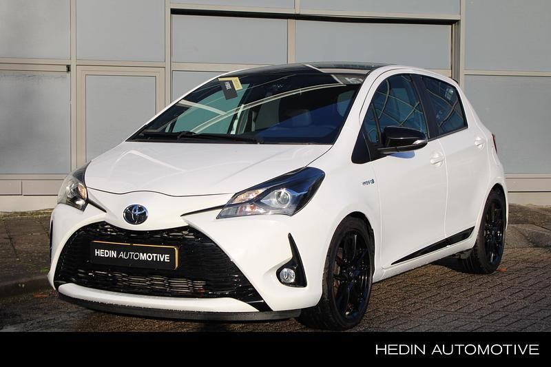 Wit Gebruikt 2020 Toyota Yaris Hybrid Sport Hatchback | € 19.995 (Eerlijke prijs) - Afbeelding 1/4