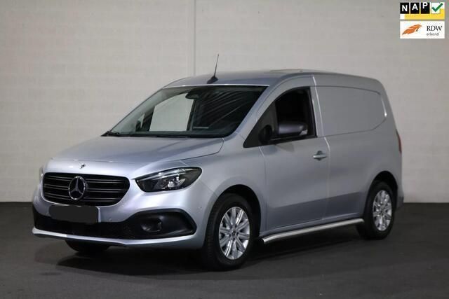 Grijs Gebruikt 2022 Mercedes Citan 108 Van | € 21.999 (Duur) - Afbeelding 1/4