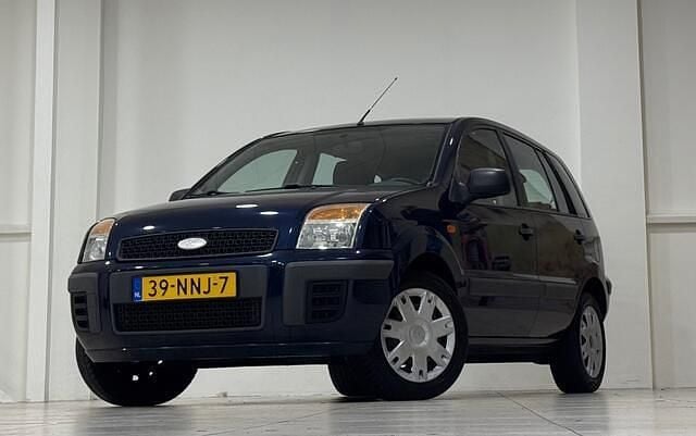 Blauw Gebruikt 2010 Ford Fusion Cool & Sound Edition MPV | € 2.944 (Eerlijke prijs) - Afbeelding 1/3