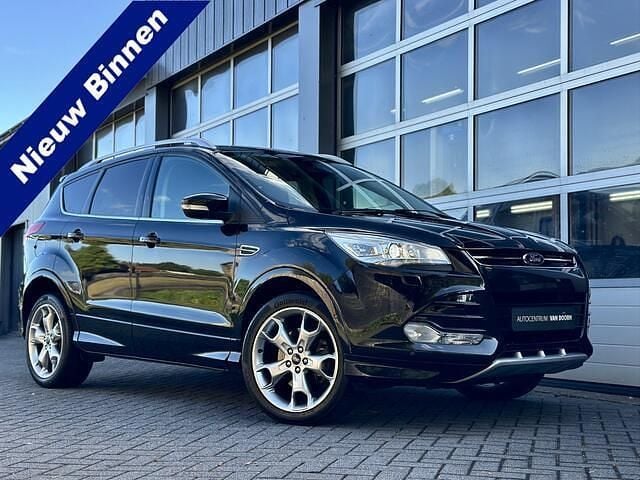 Zwart Gebruikt 2014 Ford Kuga Titanium SUV | € 16.995 (Eerlijke prijs) - Afbeelding 1/4