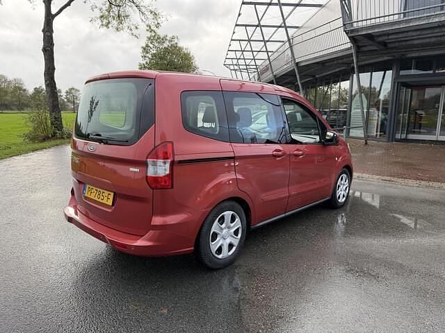 Occasion Ford Tourneo Courier Titanium 101 PK (74 kW) 2014 Rood MPV