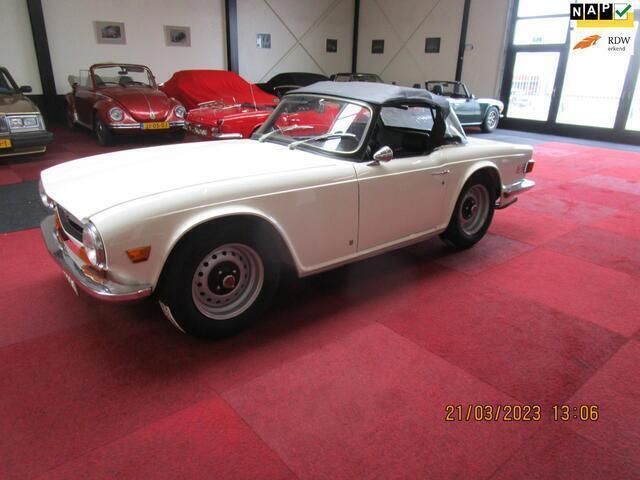 Wit Gebruikt 1971 Triumph TR6 | € 29.950 - Afbeelding 1/4