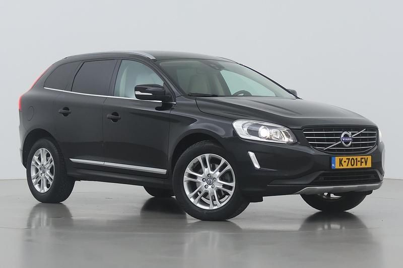 Zwart Occasion 2016 Volvo XC60 Summum SUV | € 21.700 (Iets duurder) - Afbeelding 1/1