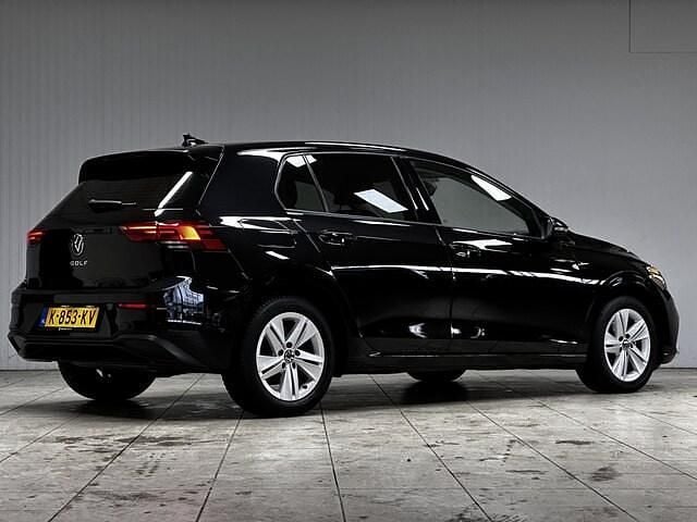 Occasion VW Golf VII Life 2021 Zwart (metallic) Hatchback