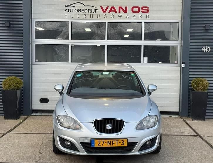 Occasion Seat Leon 105 PK (77 kW) 2010 Grijs Hatchback