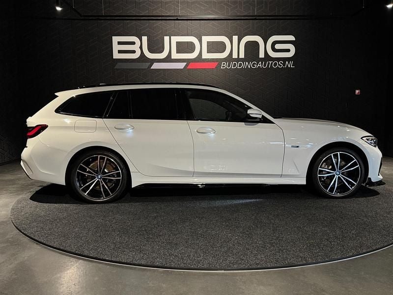 Occasion BMW 330 184 PK (135 kW) 2022 Wit Stationwagen
