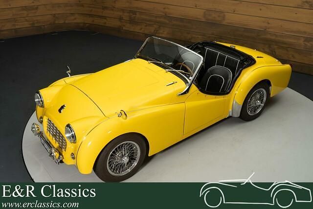 Geel Gebruikt 1960 Triumph TR3 Cabriolet | € 34.950 - Afbeelding 1/4