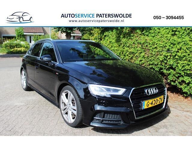 Zwart Occasion 2020 Audi A3 Sportback Sport Hatchback | € 22.950 (Eerlijke prijs) - Afbeelding 1/4