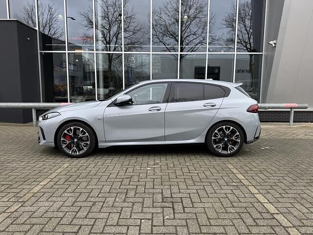 Occasion BMW 120 M Sport 170 PK (125 kW) 2025 Grijs Hatchback