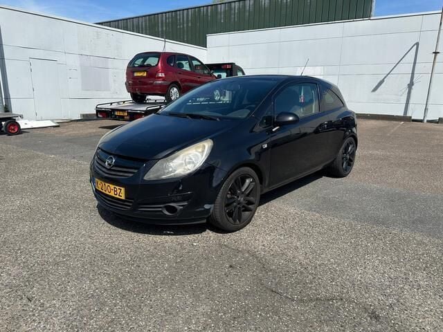 Zwart Gebruikt 2010 Opel Corsa Edition Hatchback | € 1.650 (Super prijs) - Afbeelding 1/4