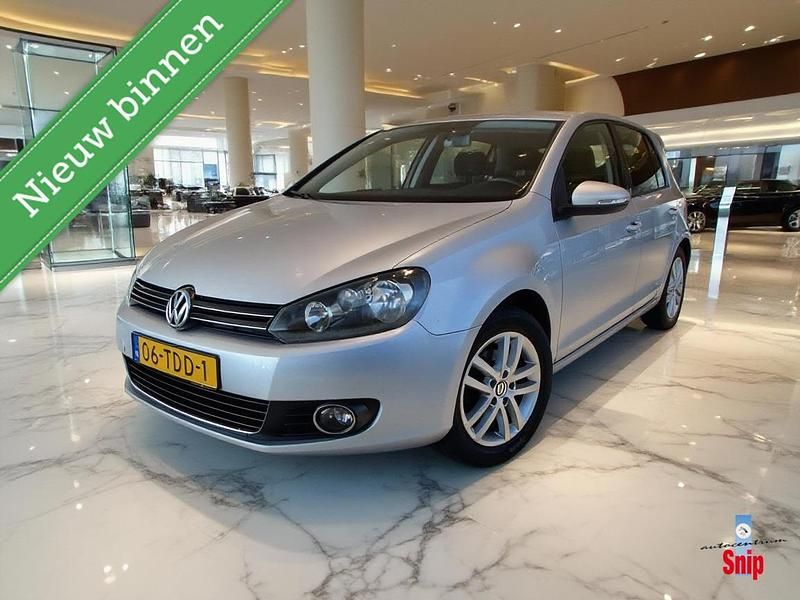 Grijs (metallic) Gebruikt 2012 VW Golf VII Highline Hatchback | € 5.500 (Eerlijke prijs) - Afbeelding 1/3