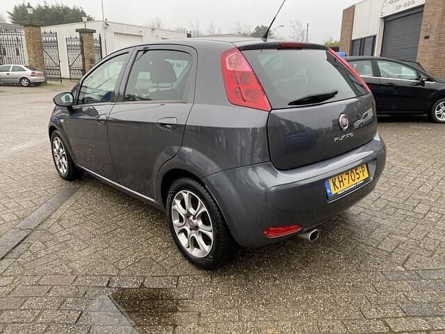 Occasion Fiat Punto Evo Lounge 99 PK (72 kW) 2016 Grijs (metallic) Hatchback