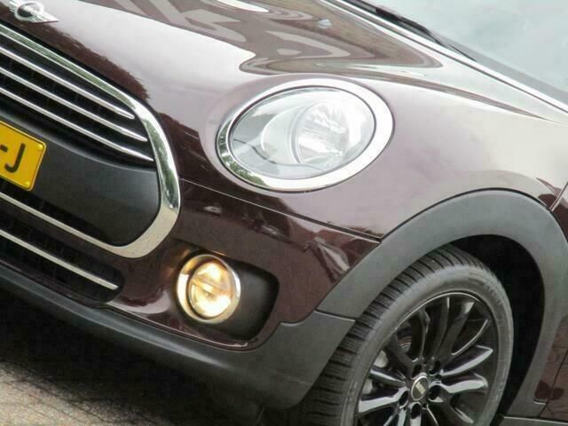 Occasion Mini Clubman Business 102 PK (75 kW) 2017 Rood Stationwagen