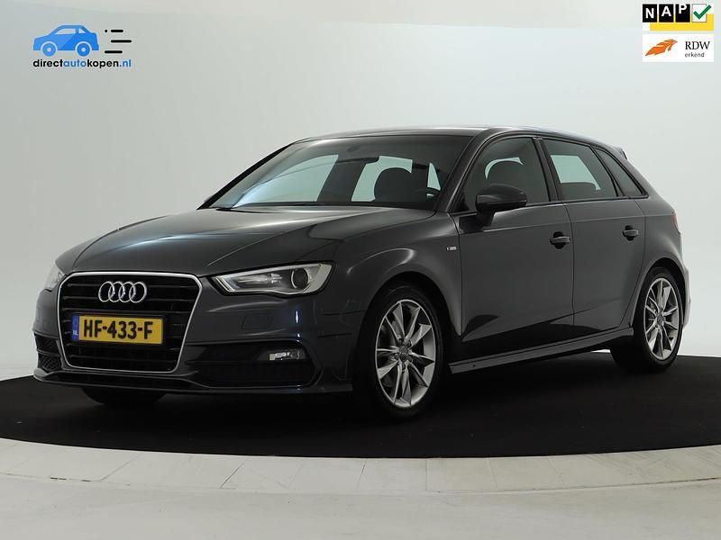 Grijs Gebruikt 2015 Audi A3 Ambition Hatchback | € 13.995 (Iets duurder) - Afbeelding 1/4