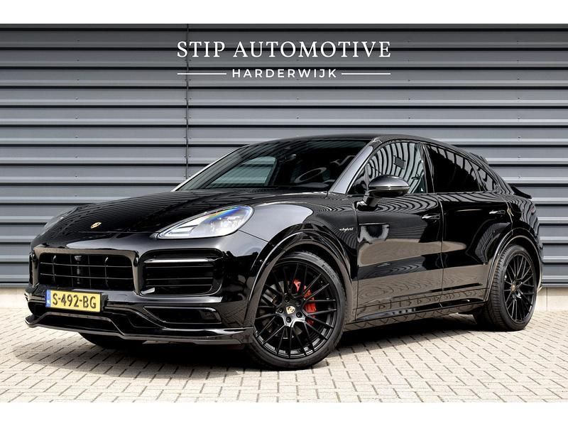 Zwart Gebruikt 2023 Porsche Cayenne Platinum Edition SUV | € 96.900 (Eerlijke prijs) - Afbeelding 1/4