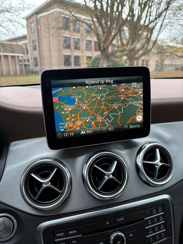 Occasion Mercedes GLA180 Premium Plus 122 PK (89 kW) 2017 Bruin SUV