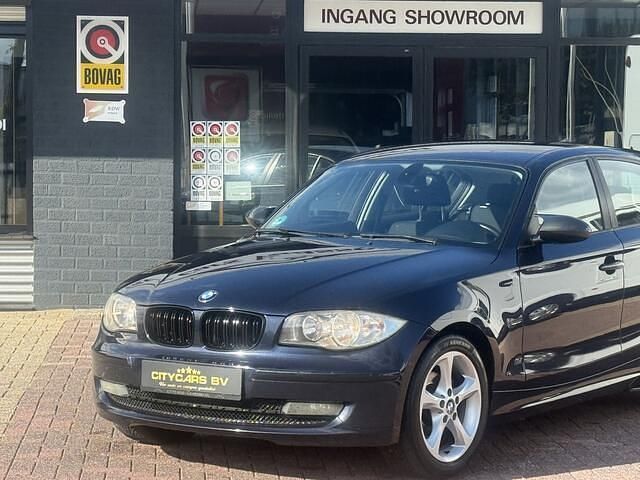 Occasion BMW 116 Lifestyle 122 PK (89 kW) 2009 Blauw Hatchback