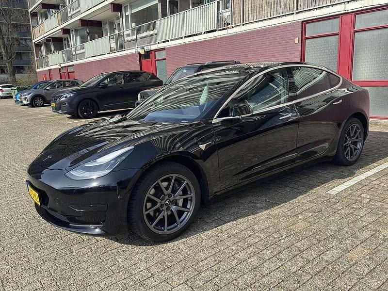 Occasion Tesla Model 3 RWD 211 kW (287 PK) 2020 Zwart Sedan