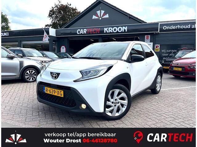 Wit Gebruikt 2022 Toyota Aygo Hatchback | € 18.900 (Eerlijke prijs) - Afbeelding 1/4