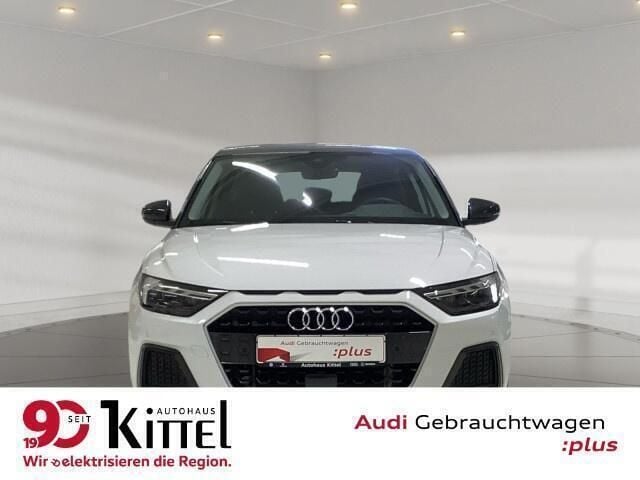 Wit Gebruikt 2023 Audi A1 Advanced Plus Hatchback | € 27.788 (Goede deal) - Afbeelding 1/4