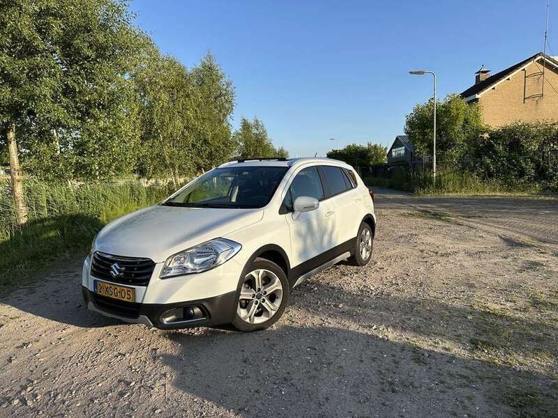 Wit Gebruikt 2014 Suzuki SX4 S-Cross Exclusive SUV | € 12.995 (Eerlijke prijs) - Afbeelding 1/4