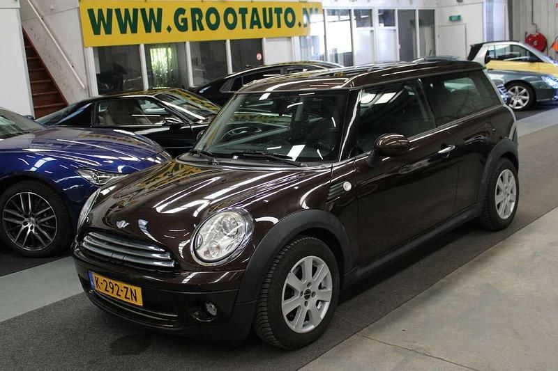 Bruin Gebruikt 2008 Mini Cooper Clubman Stationwagen | € 3.444 (Goede deal) - Afbeelding 1/4