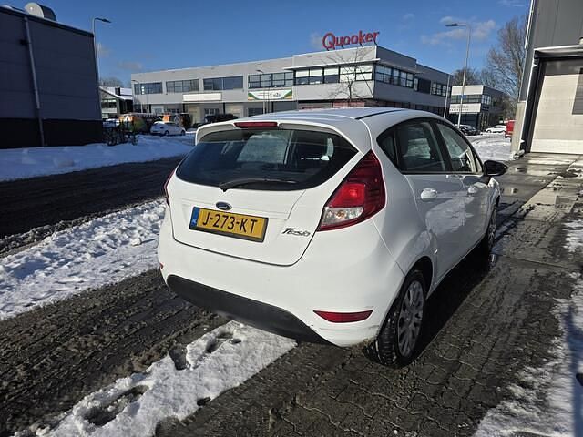 Occasion Ford Fiesta 60 PK (44 kW) 2014 Wit (metallic) Hatchback
