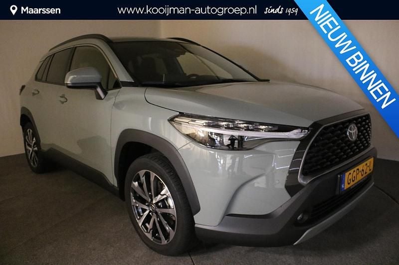 Groen Gebruikt 2024 Toyota Corolla Cross Style SUV | € 36.750 (Eerlijke prijs) - Afbeelding 1/4