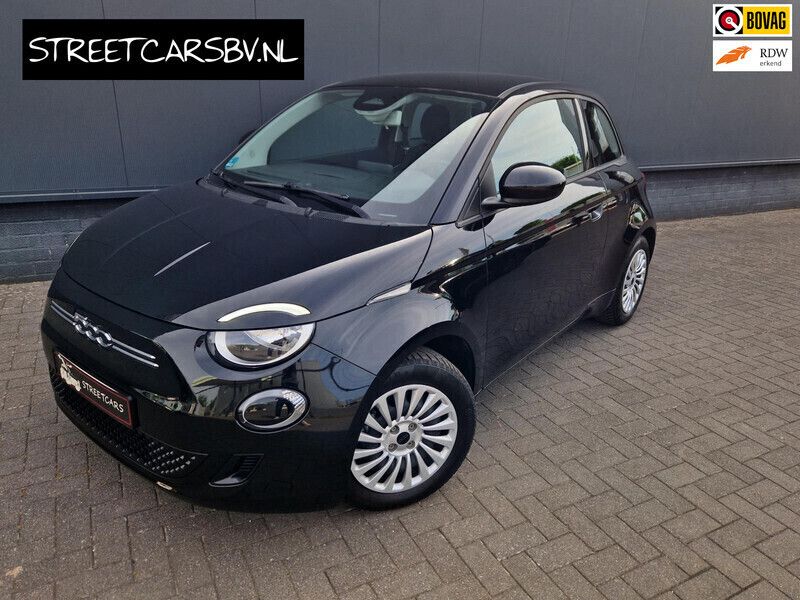 Zwart Gebruikt 2022 Fiat 500e Hatchback | € 13.950 (Super prijs) - Afbeelding 1/4