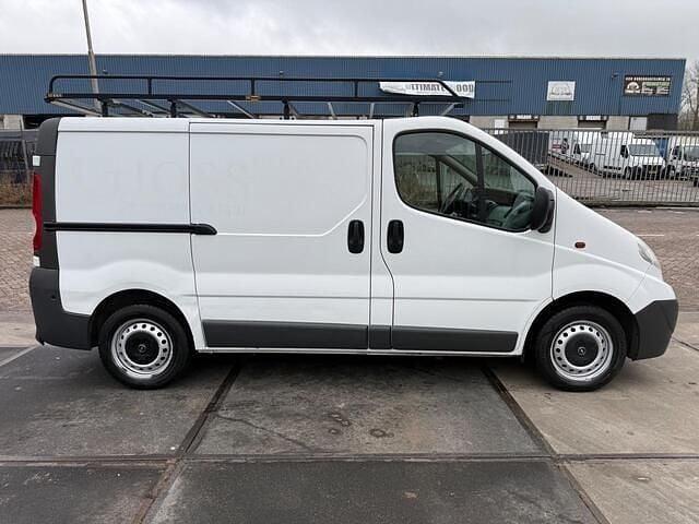 Occasion Opel Vivaro 90 PK (66 kW) 2007 Wit MPV