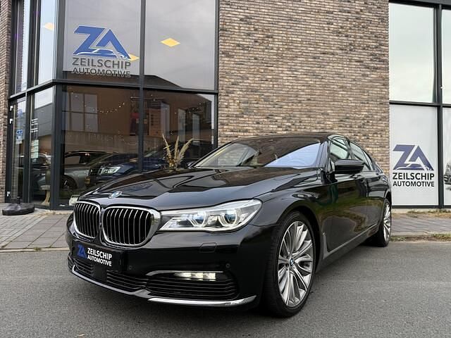 Zwart Gebruikt 2017 BMW 750L Sedan | € 41.499 - Afbeelding 1/4