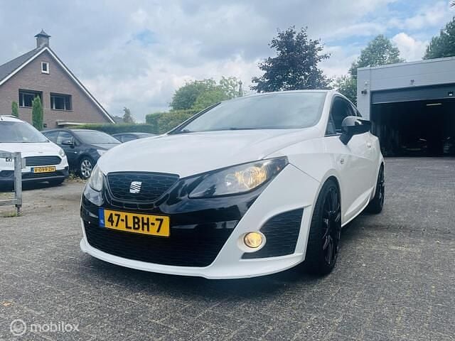 Wit Gebruikt 2010 Cupra Ibiza Hatchback | € 5.750 (Eerlijke prijs) - Afbeelding 1/4