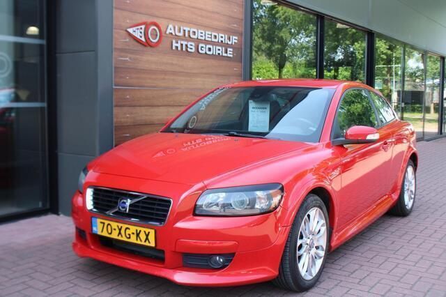 Rood Gebruikt 2007 Volvo C30 Momentum Hatchback | € 4.995 (Eerlijke prijs) - Afbeelding 1/4