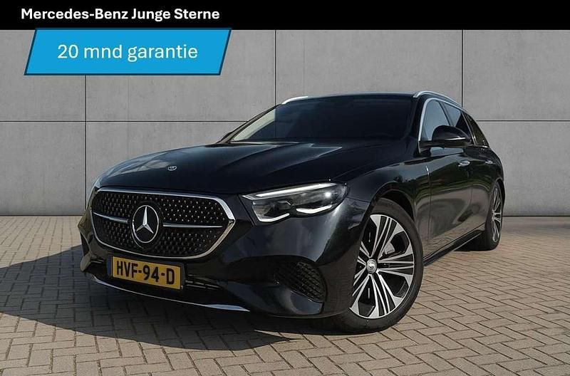 Zwart Gebruikt 2023 Mercedes E300 Advanced Plus Stationwagen | € 47.990 (Eerlijke prijs) - Afbeelding 1/4